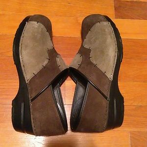 ⚡Flash sale⚡Dansko suede clogs 40